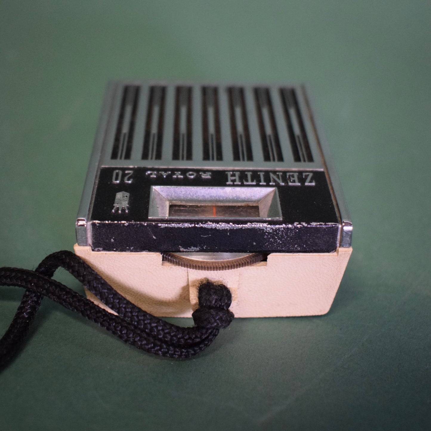 Zenith Royal 20 Micro Transistor Radio
