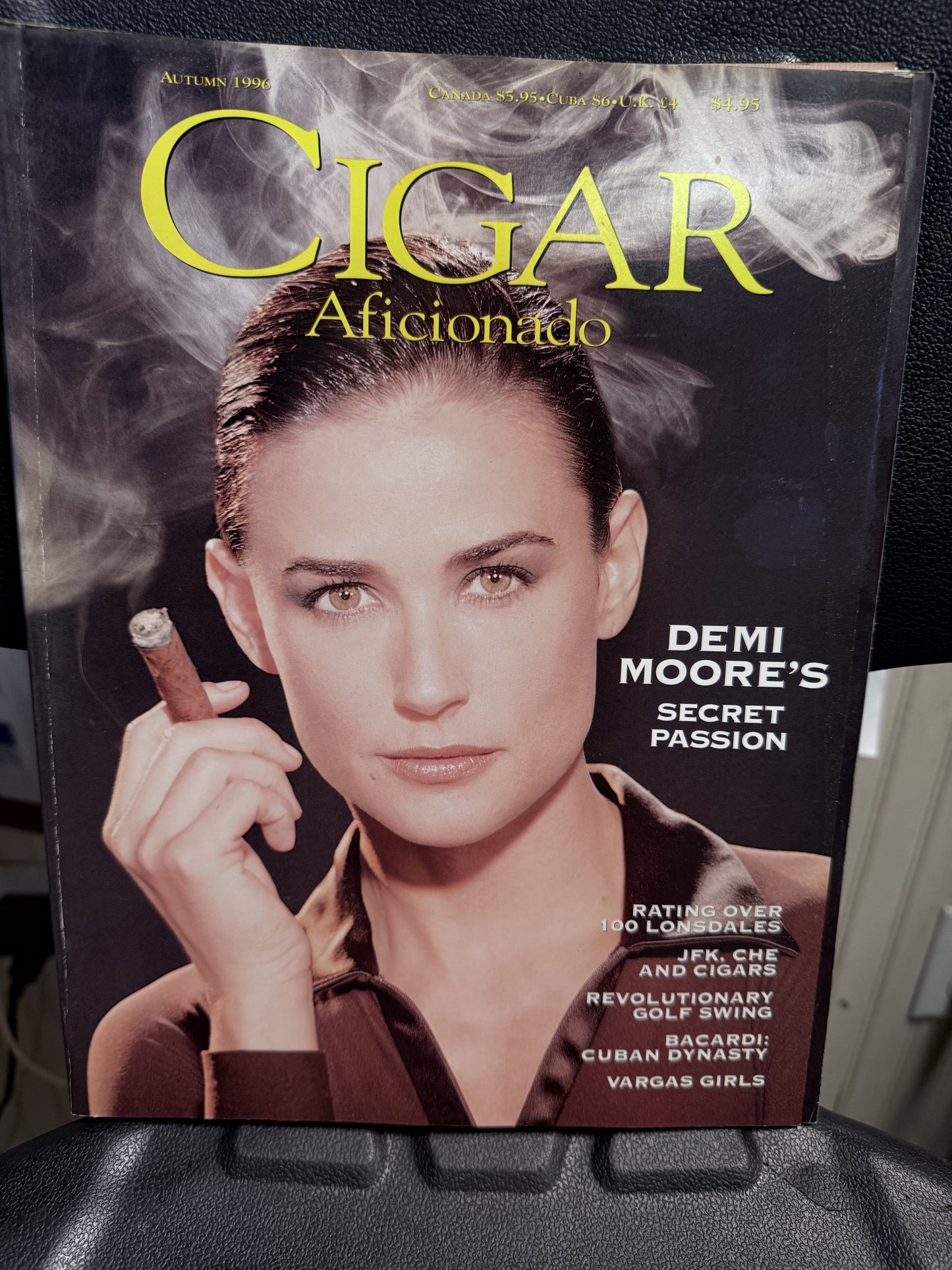 Cigar Aficionado Demi Moore