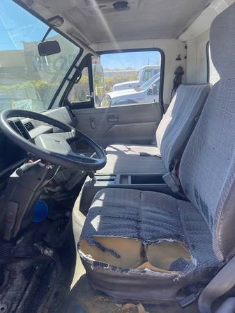 1992 Isuzu NPR 16' Box Truck