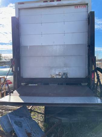 1999 International 24' 4700 Box Truck