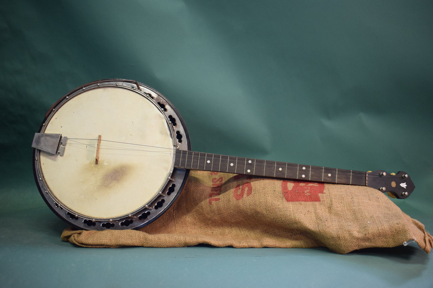 Maybell 4-string tenor banjo, 1920s-30s