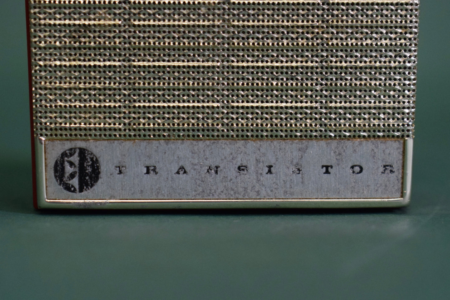 Bulova Handheld Transistor Radio - untested