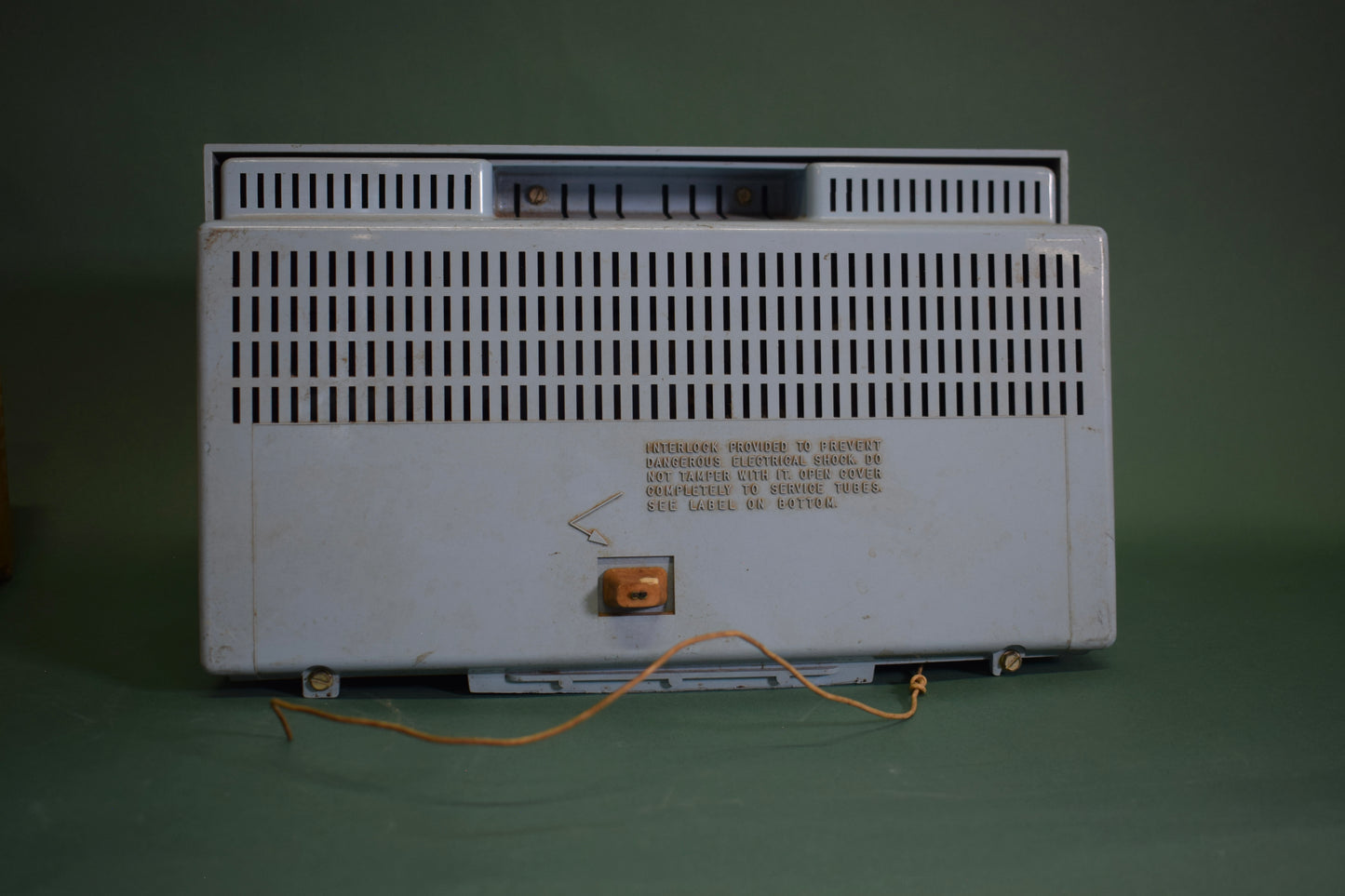 Vintage GE Tube Radio, untested