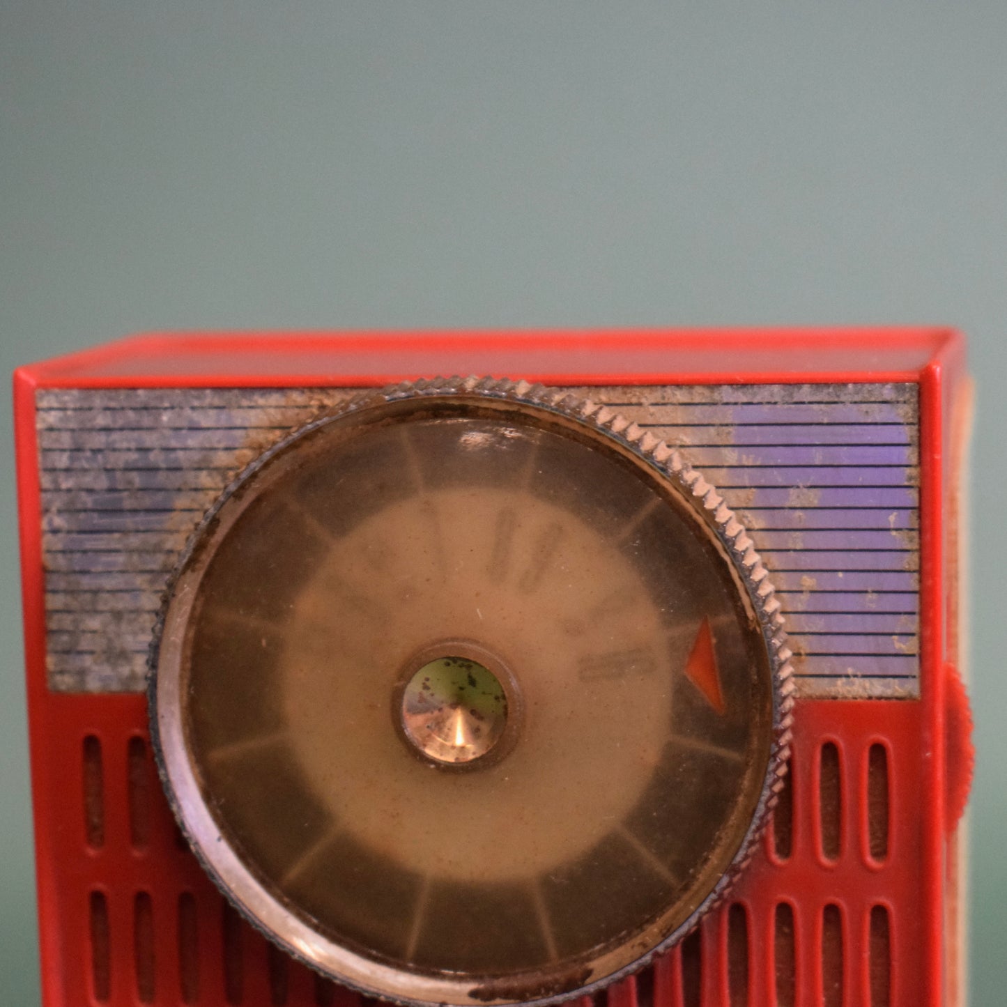 Zenith  Royal 50 Transistor Radio - untested