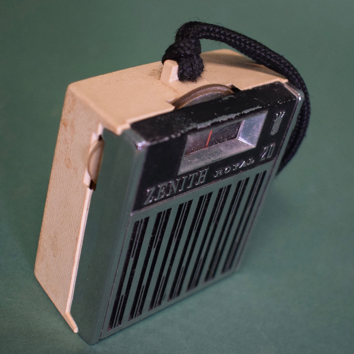 Zenith Royal 20 Micro Transistor Radio
