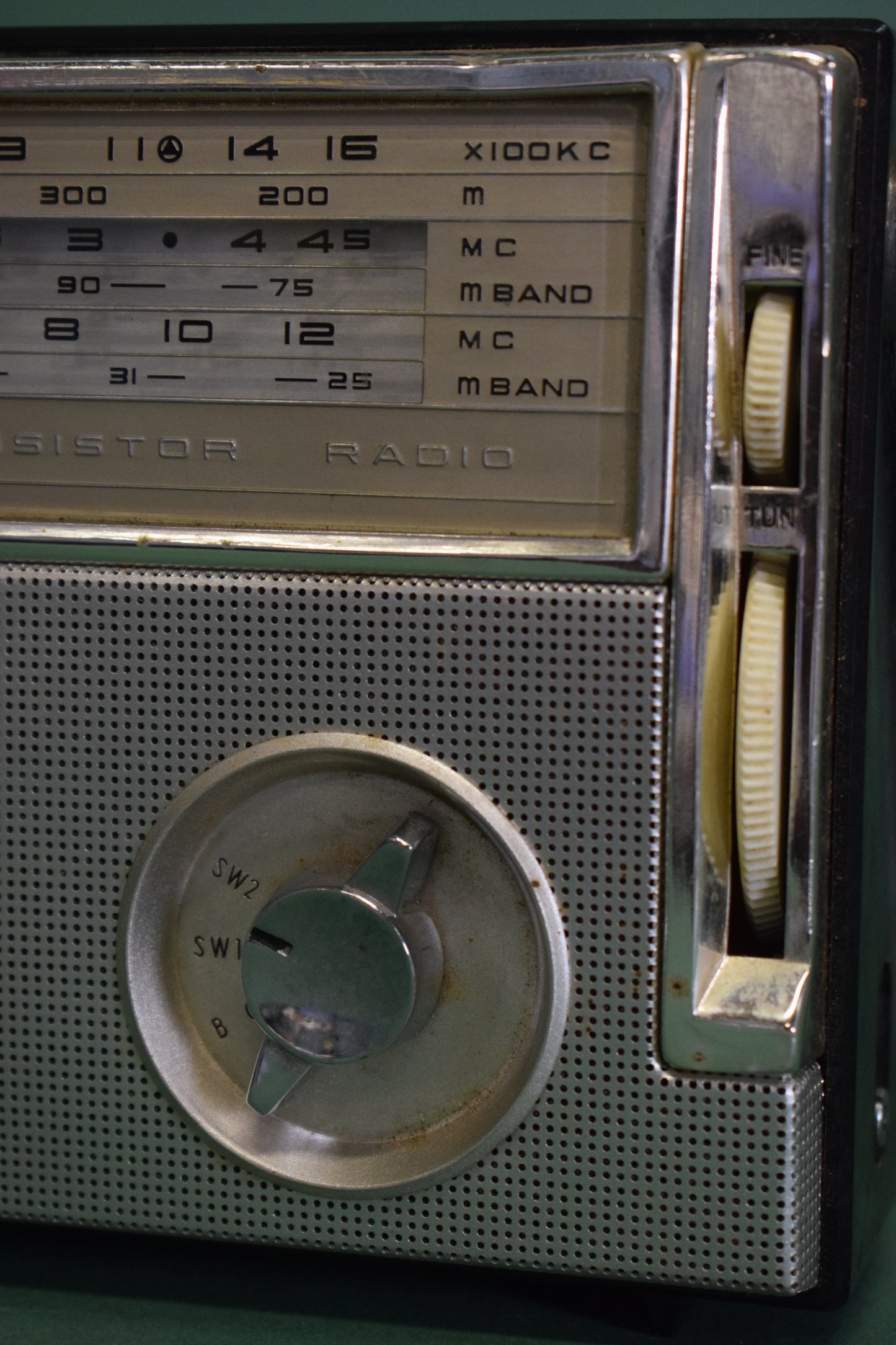 Plata Portable Transistor Radio