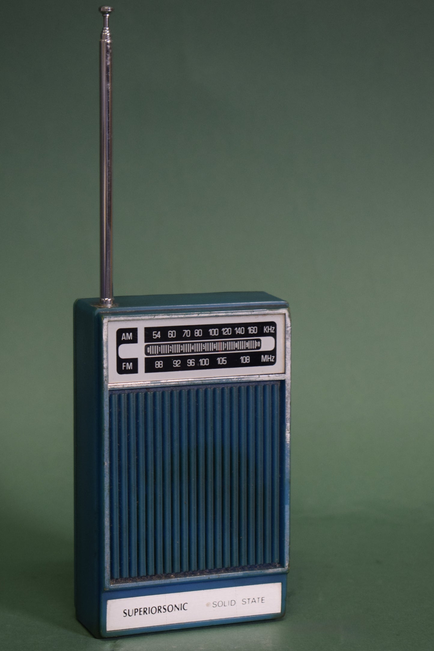 Solid State Superiorsonic Pocket AM/FM Radio