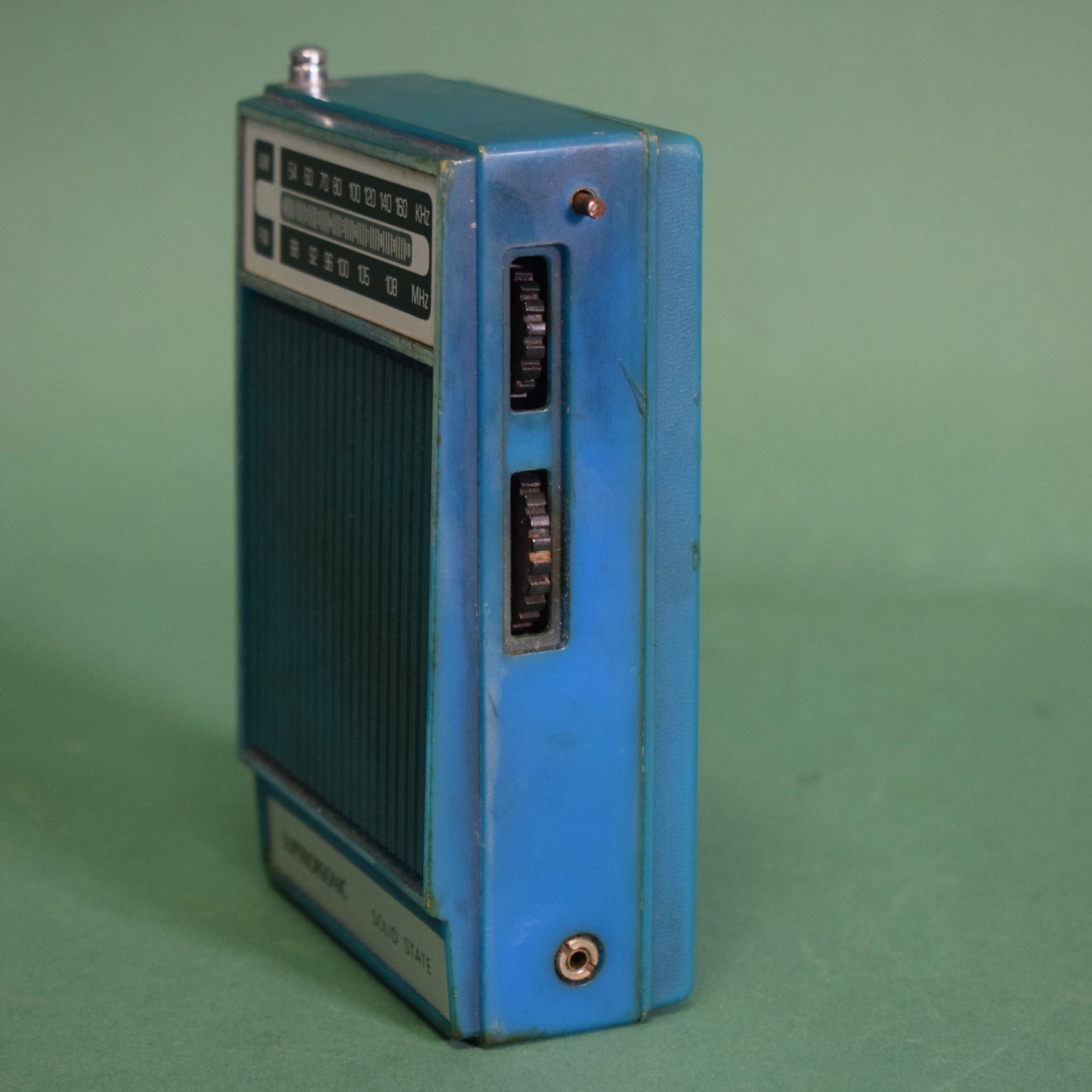 Solid State Superiorsonic Pocket AM/FM Radio