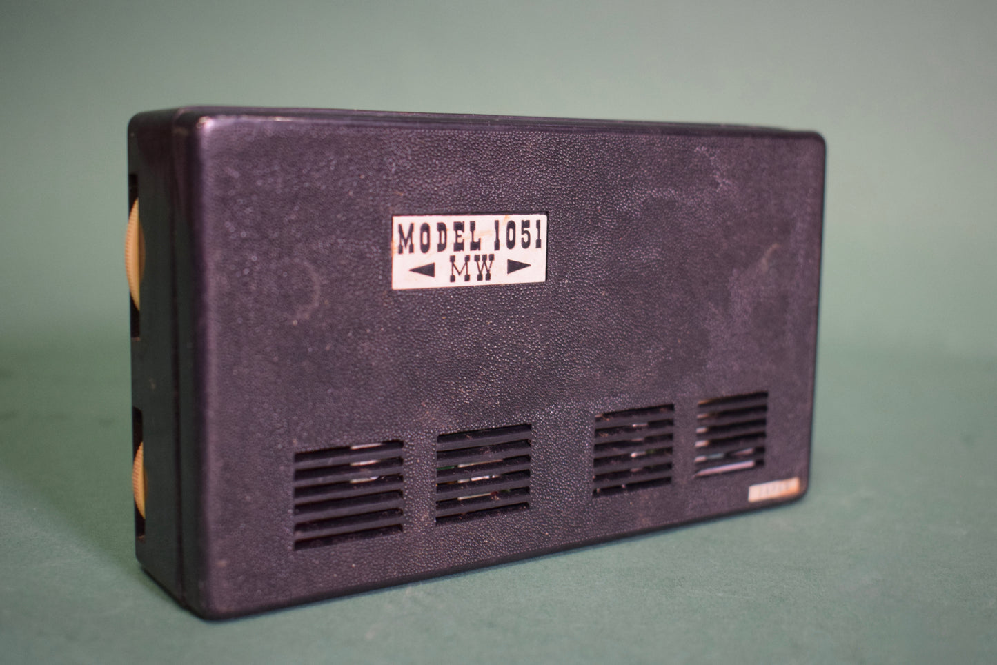 Montclair Transistor Radio with Leather Case