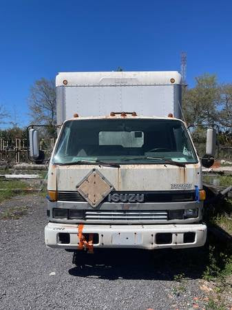 1992 Isuzu NPR 16' Box Truck